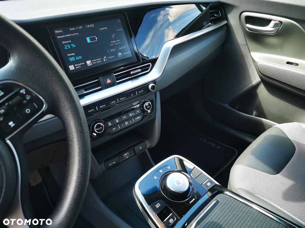 Kia Niro 64kWh M - 13