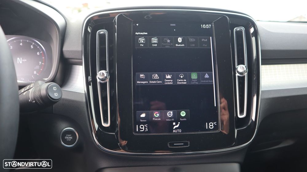 Volvo XC 40 1.5 T2 Momentum - 17