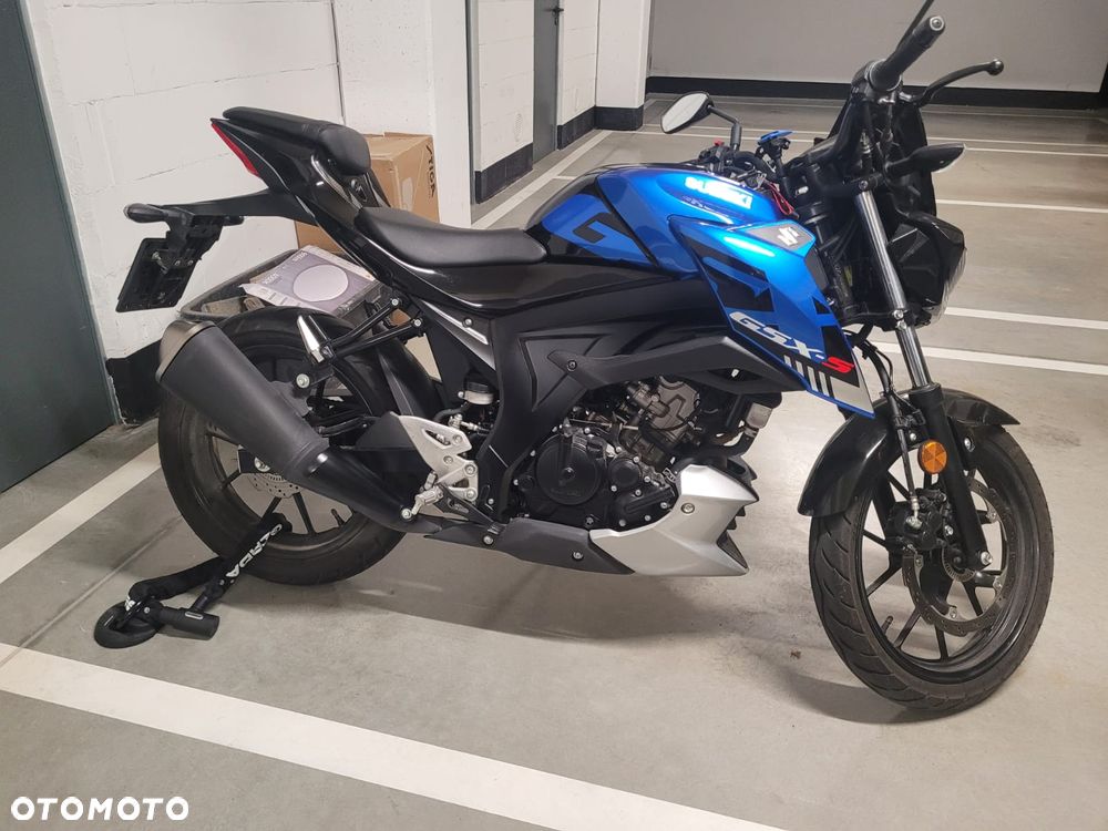 Suzuki GSX - 1