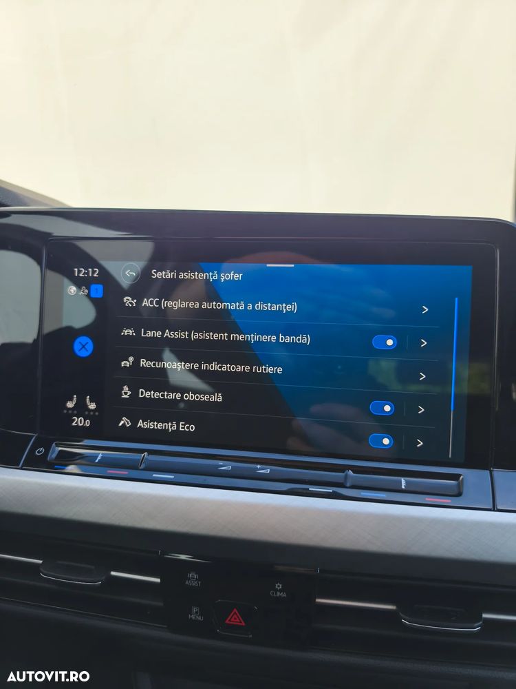 Volkswagen Golf 2.0 TDI DSG Life - 5