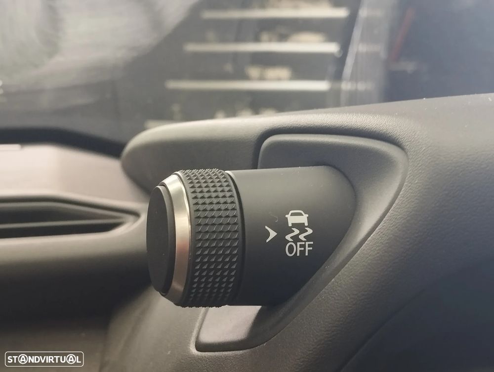 Lexus UX Luxury+TAE+JLL18 — fotografia 34