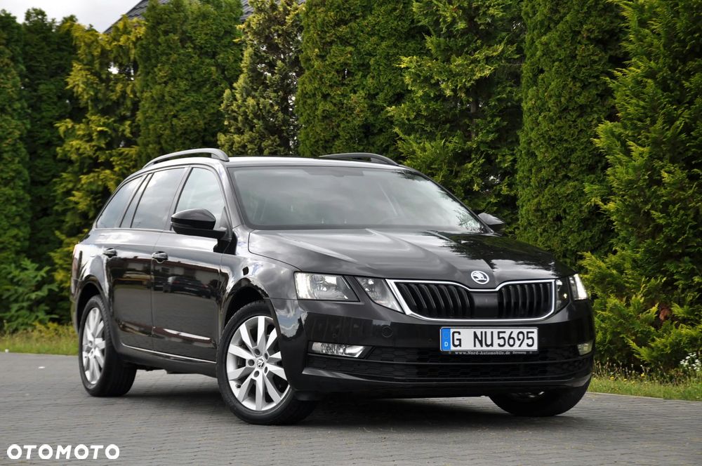 Skoda Octavia 2.0 TDI Elegance DSG - 1