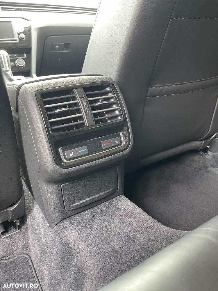 Volkswagen Passat 2.0 TDI SCR DSG (BlueM Tech) Highline - 11