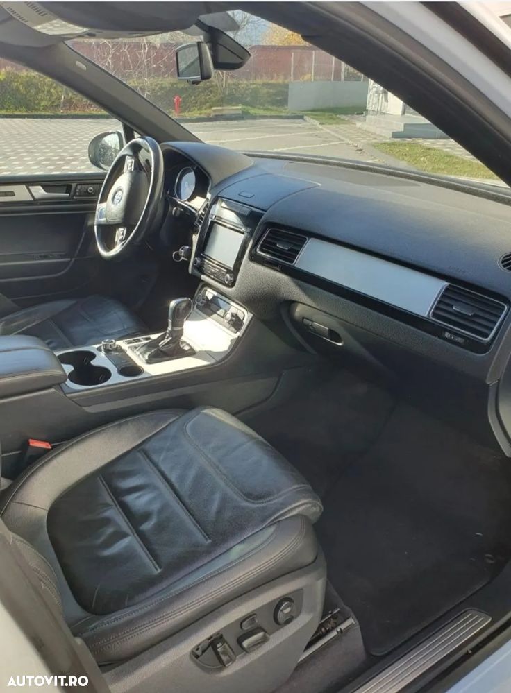 Volkswagen Touareg 3.0 V6 TDI BMT - 3