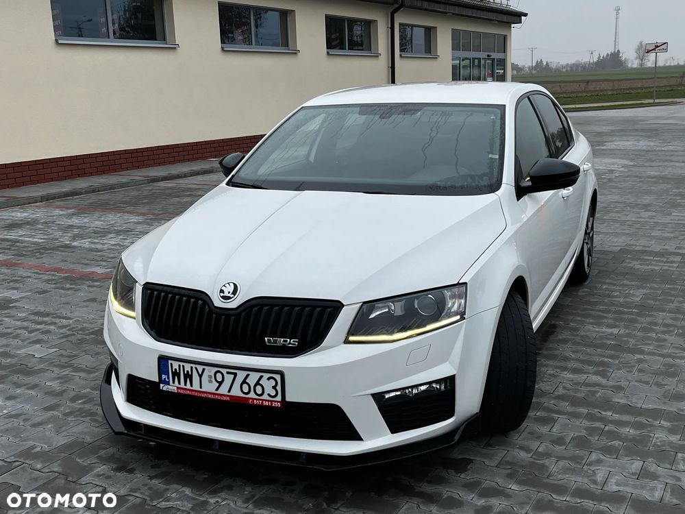 Skoda Octavia 2.0 TSI RS DSG - 2