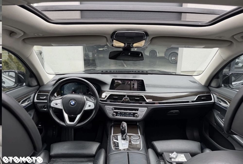 BMW Seria 7 740Li - 17