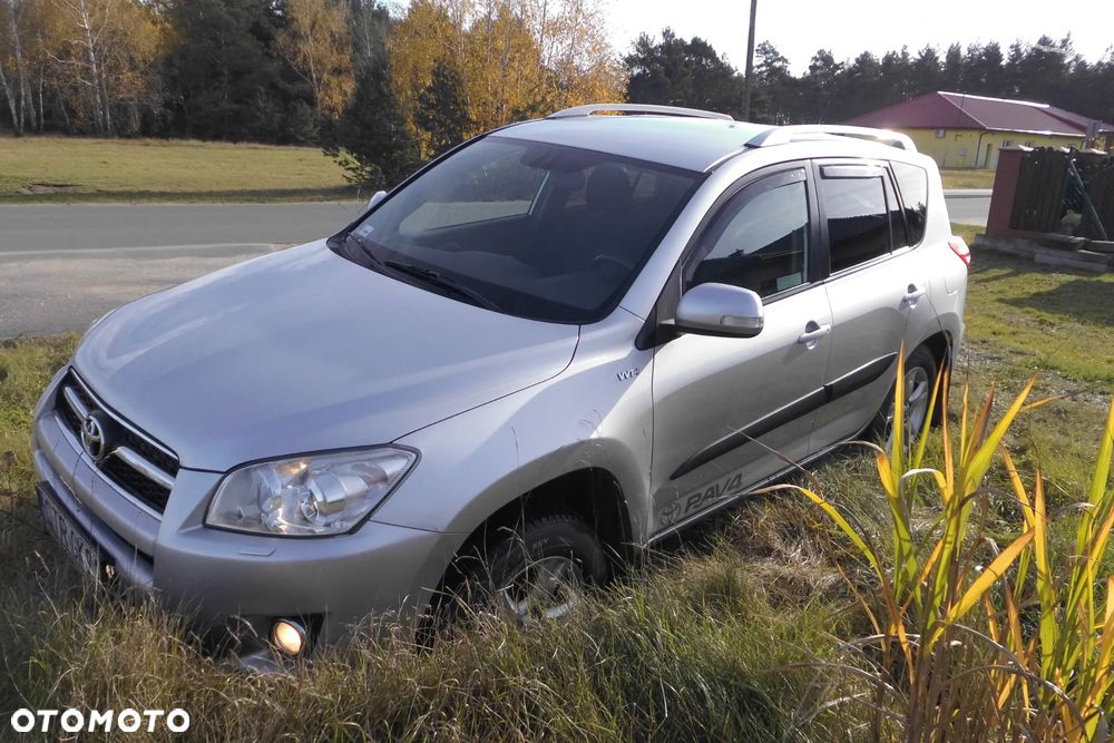 Toyota RAV4 - 9
