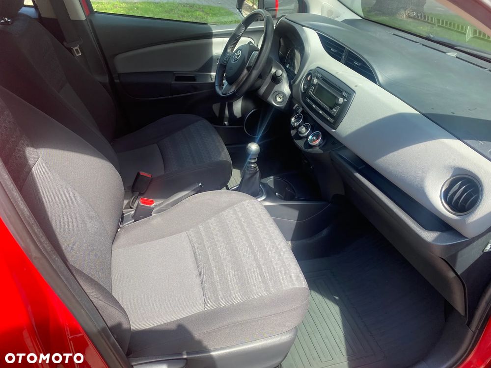 Toyota Yaris 1.33 Life EU6 - 11