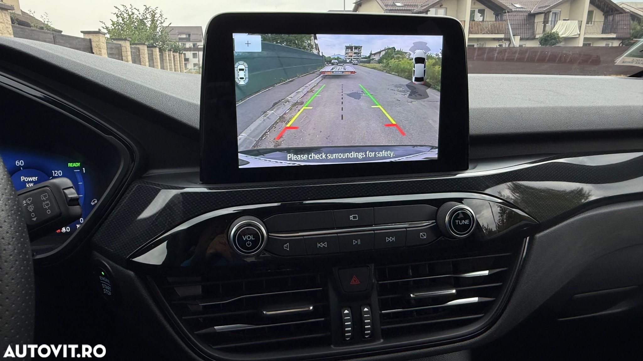 Ford Kuga 2.5 Duratec FHEV ST-LINE - 14