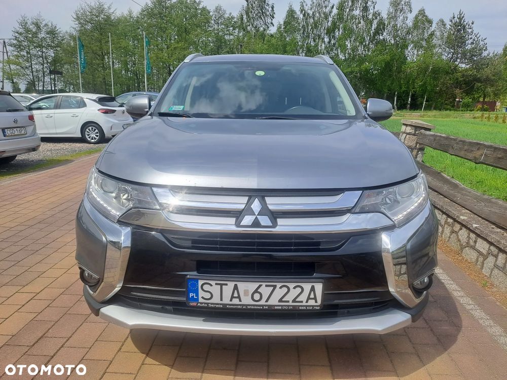 Mitsubishi Outlander - 10