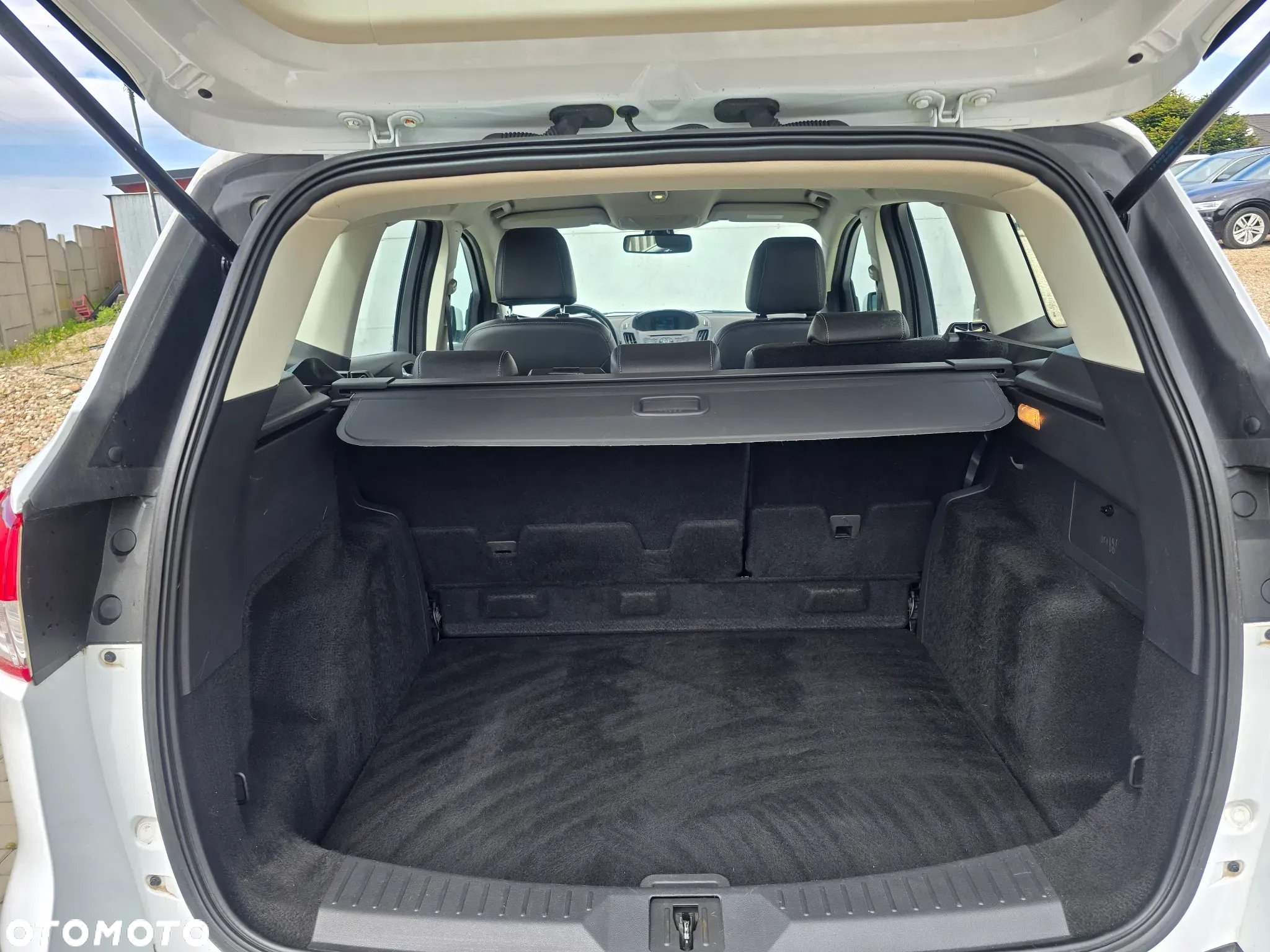Ford Kuga 1.6 EcoBoost 2x4 Titanium - 6