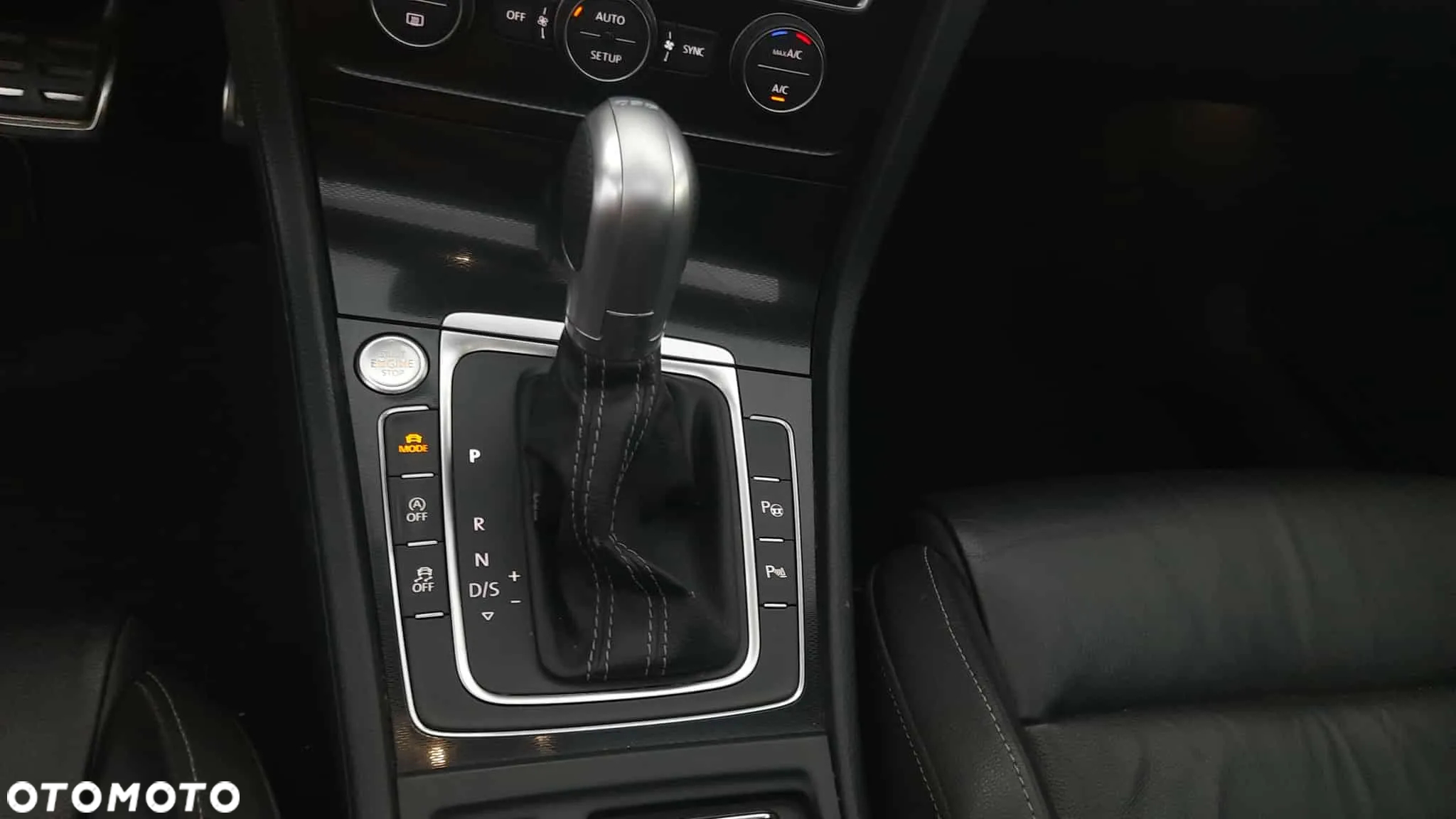 Volkswagen Golf GTD 2.0 TDI SCR DSG - 24