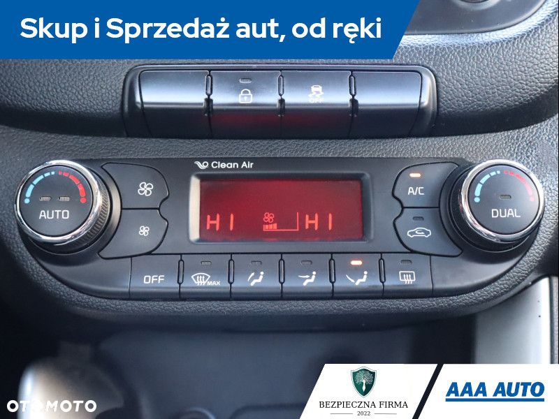 Kia Ceed - 14