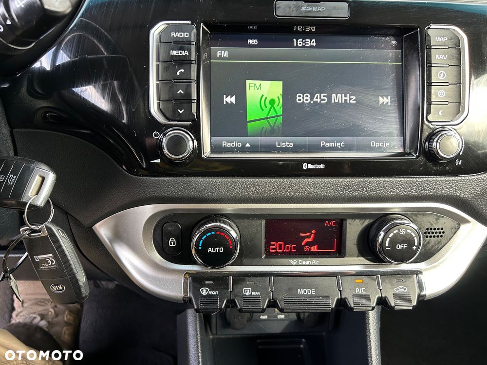 Kia Rio 1.4 M - 17