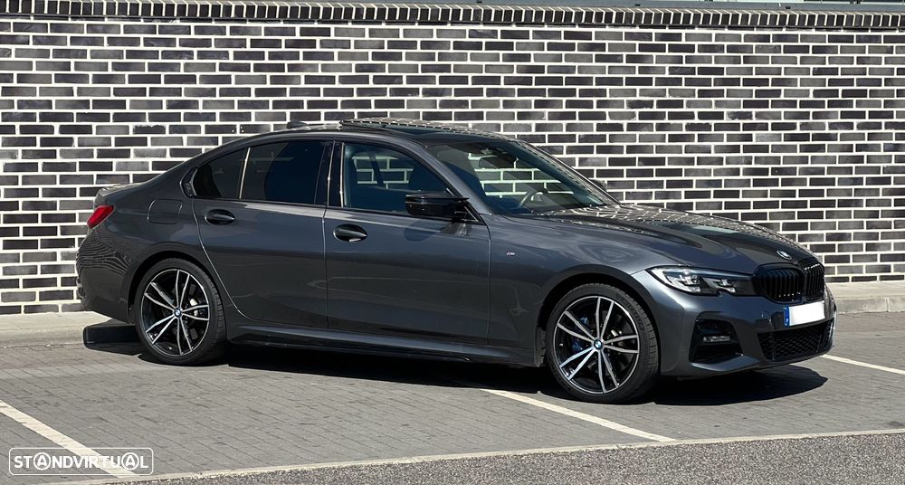 BMW 330 e Pack 50 anos M Auto - 4