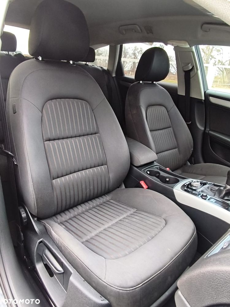 Audi A4 Avant 2.0 TDI DPF Ambiente - 16