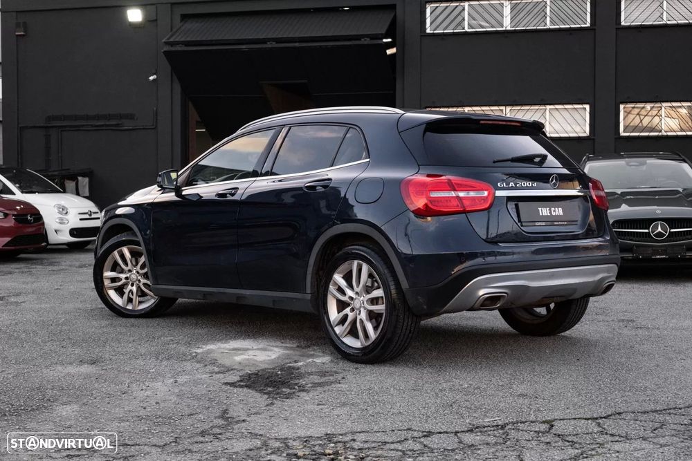 Mercedes-Benz GLA 200 - 6