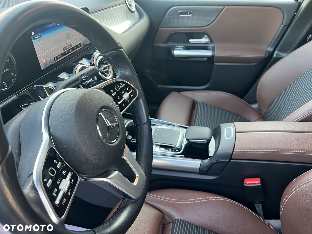 Mercedes-Benz Klasa B 180 7G-DCT - 18