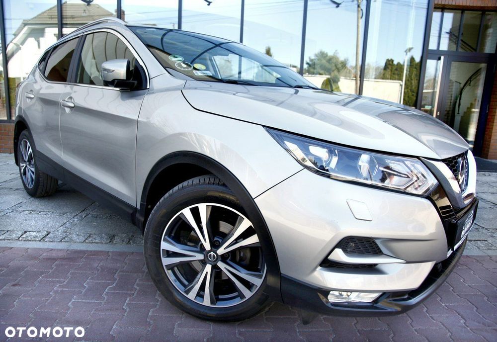 Nissan Qashqai - 25
