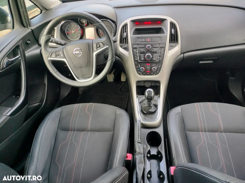 Opel Astra 1.4 Turbo ECOFLEX Start/Stop 150 Jahre - 7