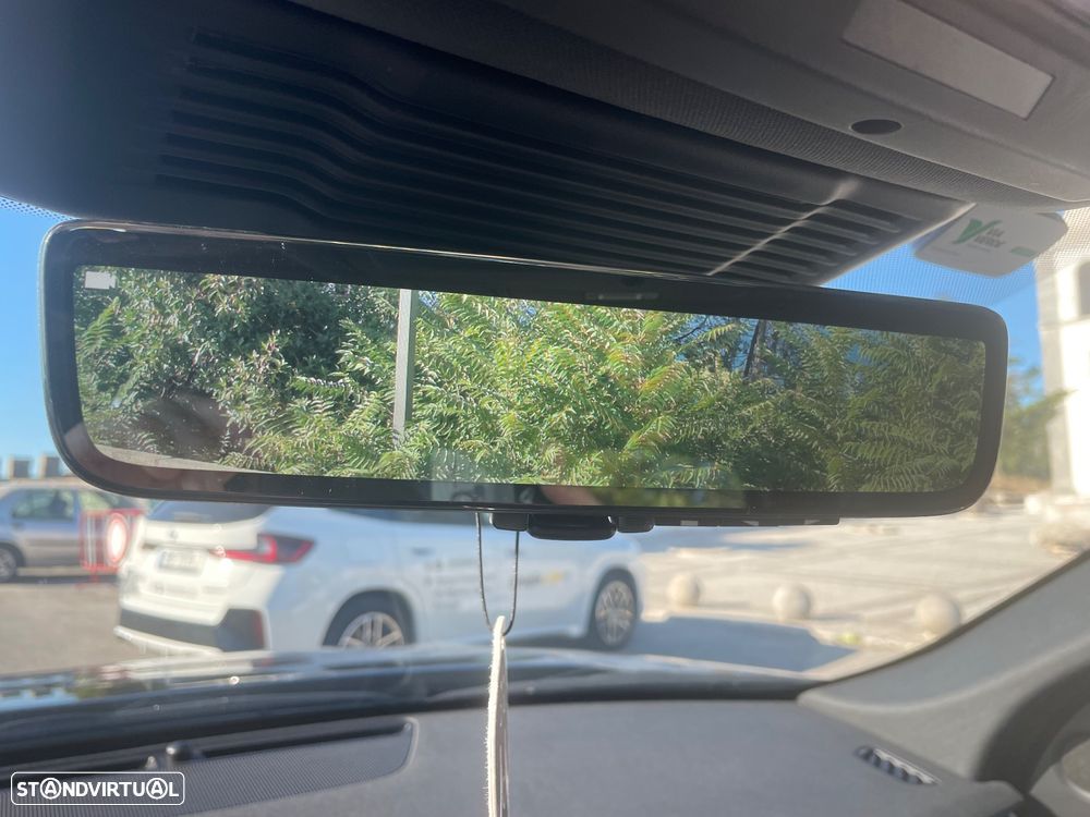 Land Rover Discovery Sport P300e R-Dynamic HSE - 12