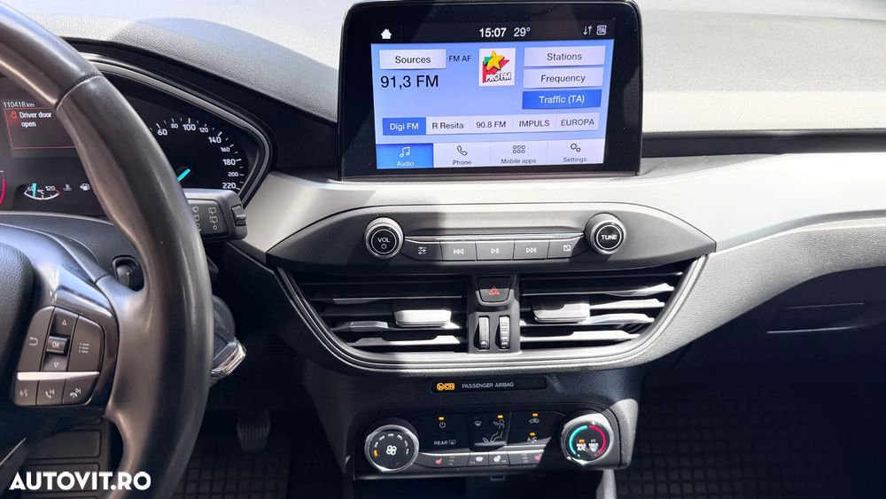 Ford Focus 1.5 EcoBlue Connected - 23