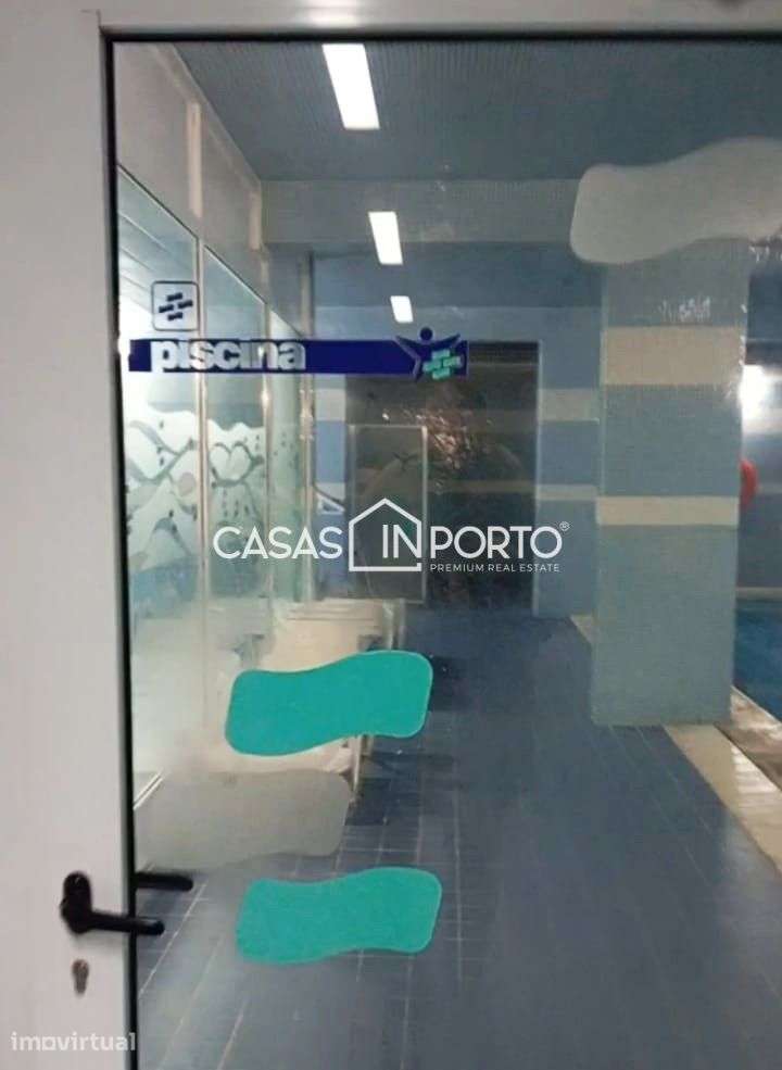 Apartamento T2 em Condomínio Fechado de Luxo com piscina - Grande imagem: 5/33