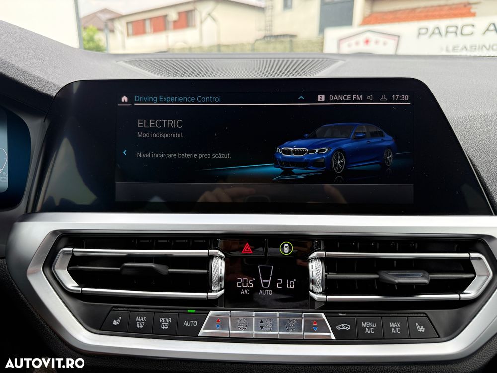 BMW Seria 3 330e Aut. M Sport - 29