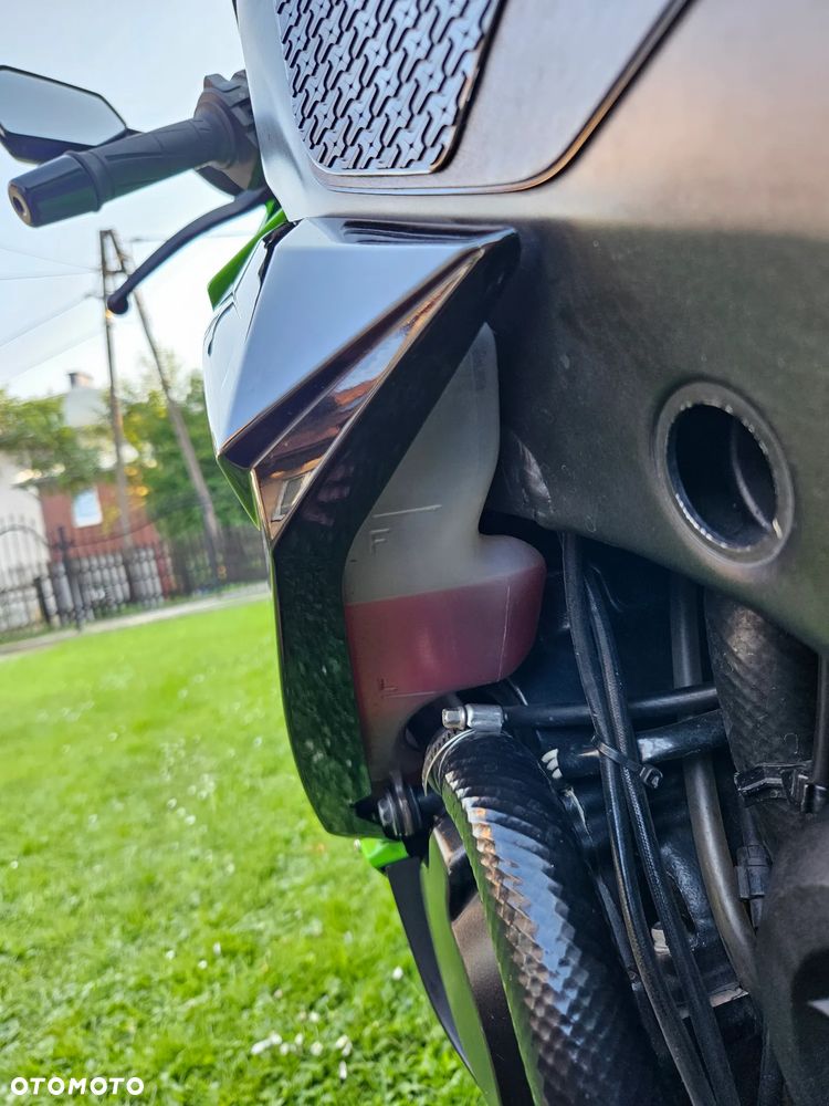 Kawasaki Ninja - 32