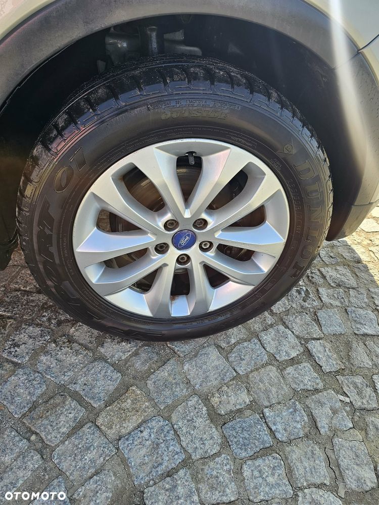 Ford Kuga - 28