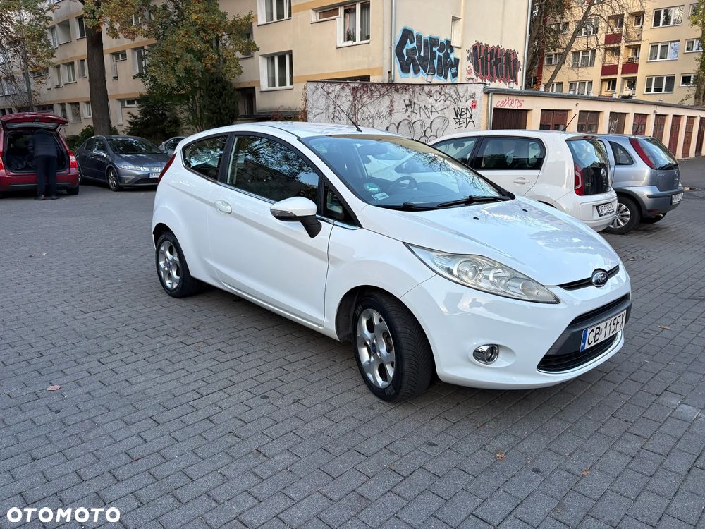 Ford Fiesta 2009 photo 3