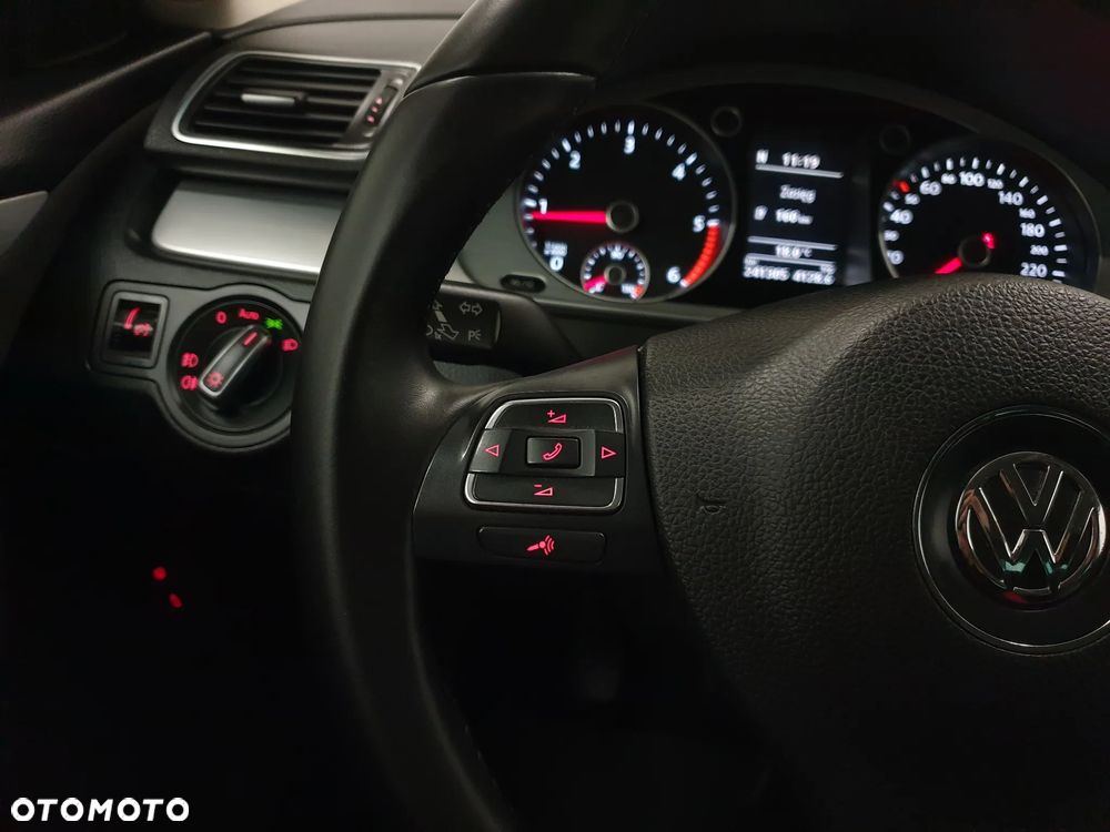 Volkswagen Passat CC - 10