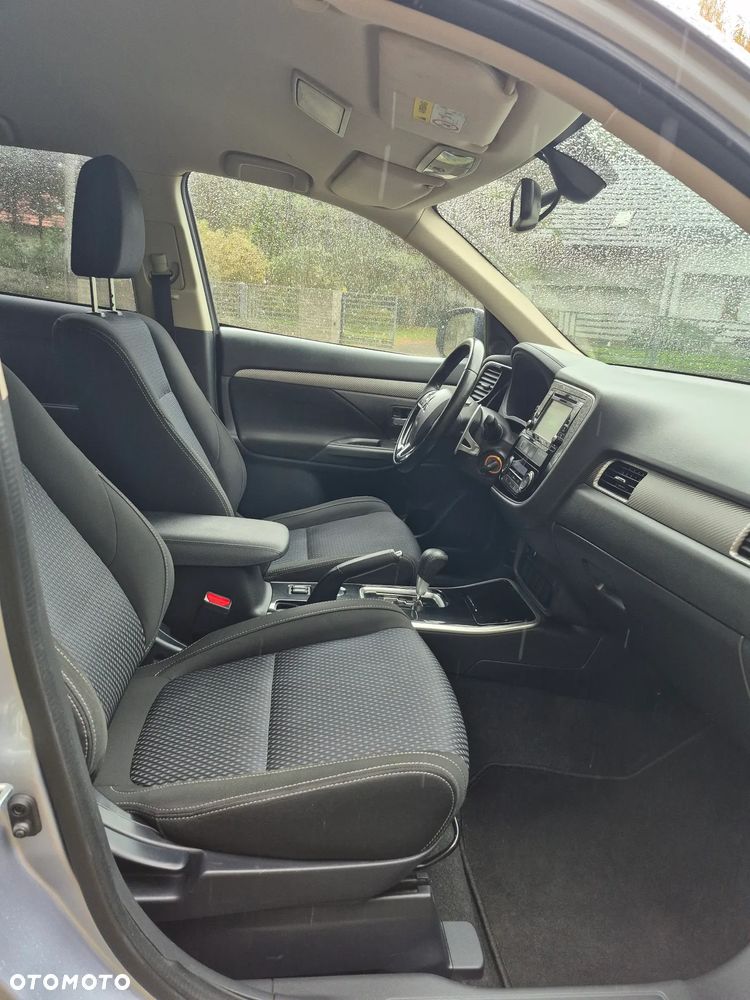 Mitsubishi Outlander 2.0 2WD CVT Edition+ - 15