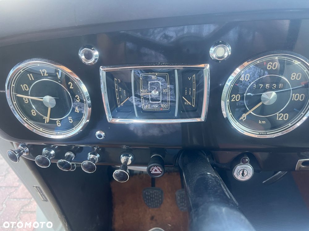 Mercedes-Benz Inny - 26