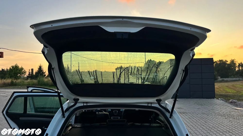 Renault Laguna ENERGY dCi 175 FAP Start & Stop Bose Edition - 13