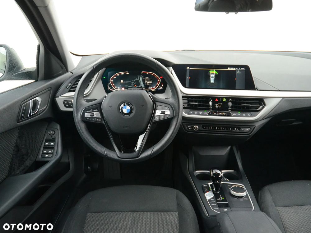 BMW Seria 1 118i Advantage - 26
