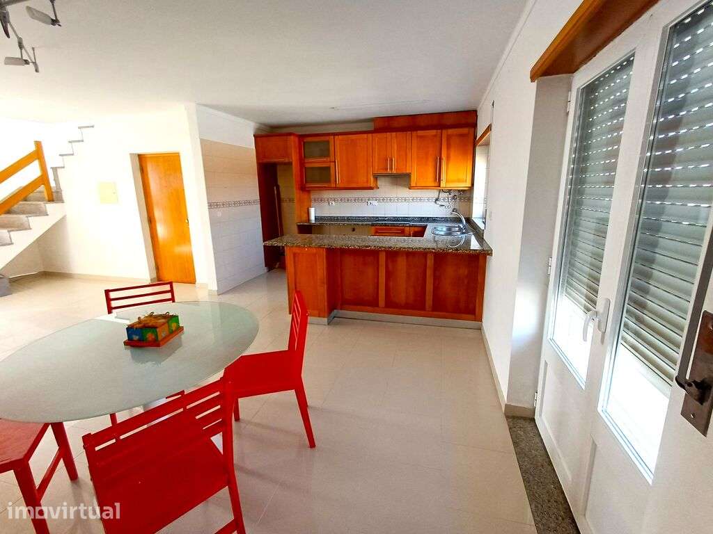 Duplex T2 em Lourinhã e Atalaia de 72,00 m2 - Grande imagem: 4/21