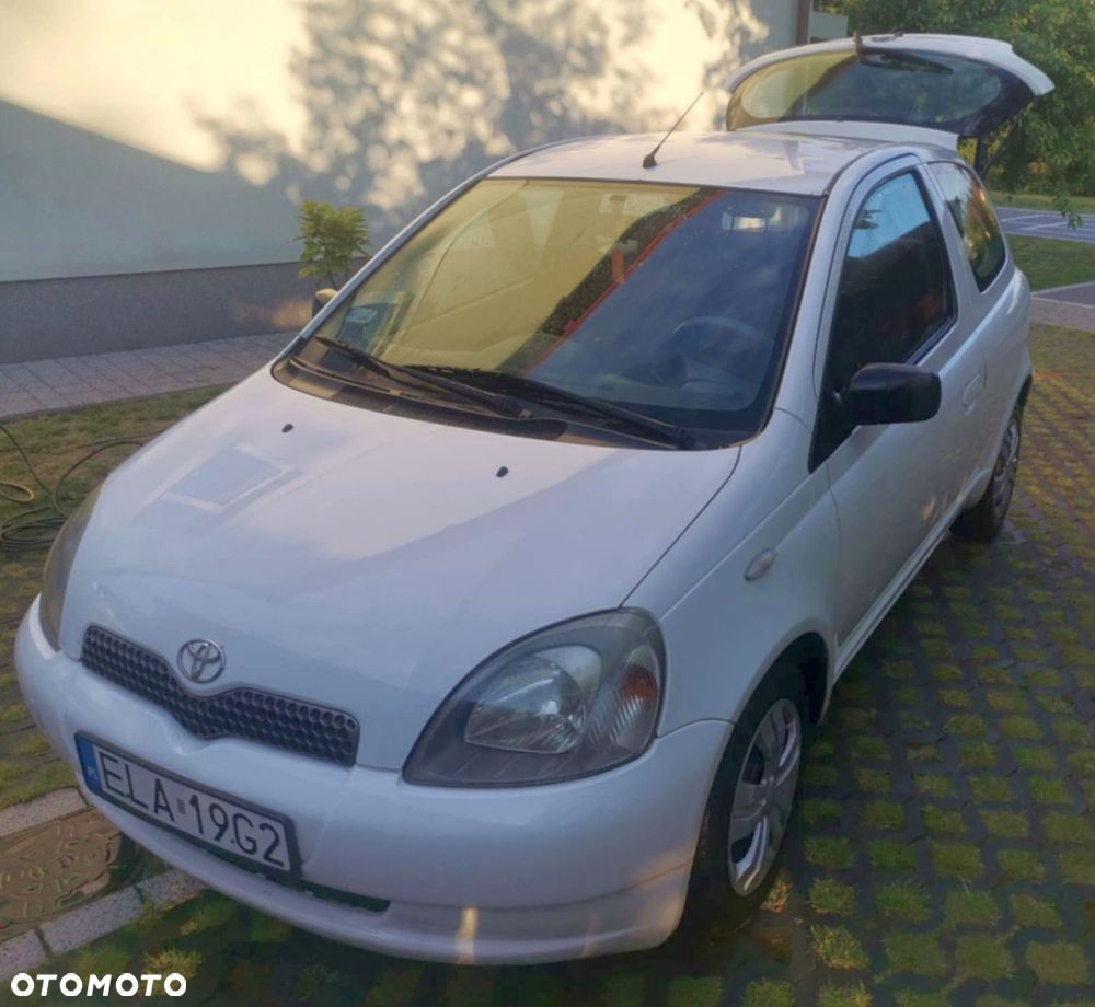 Toyota Yaris 1.0 Base - 3