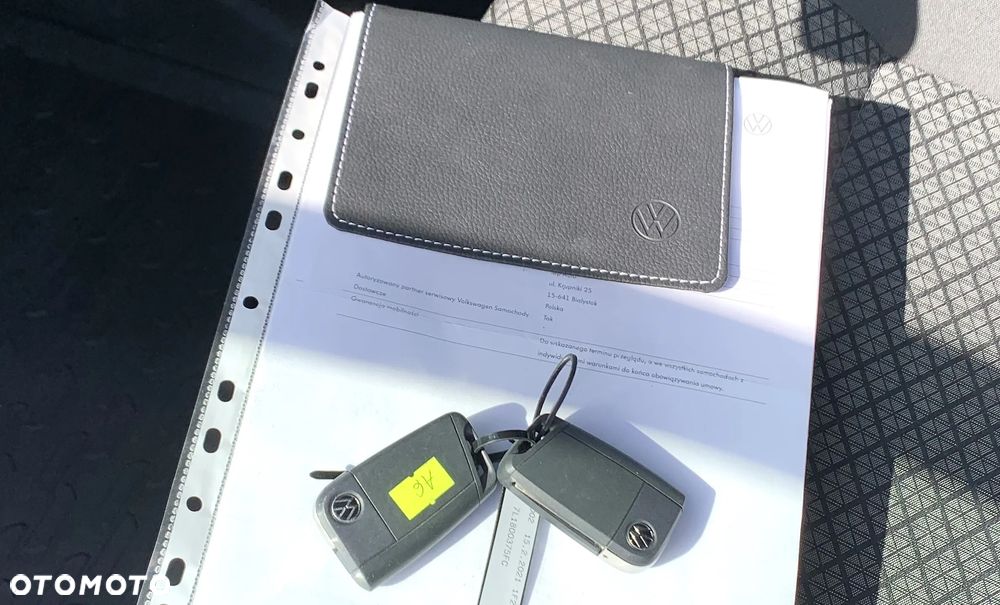 Volkswagen Multivan - 32