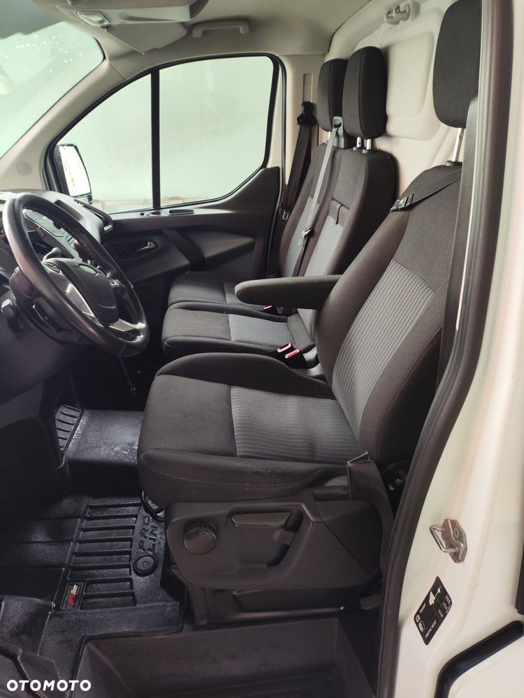 Ford TRANSIT CUSTOM - 10