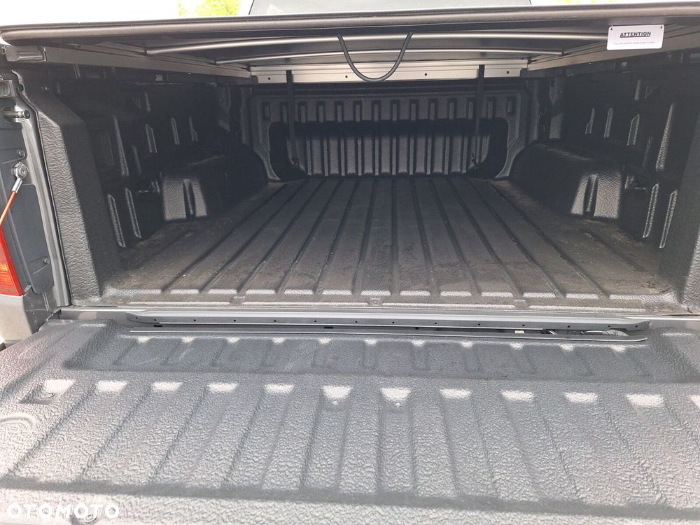 Volkswagen Amarok - 16