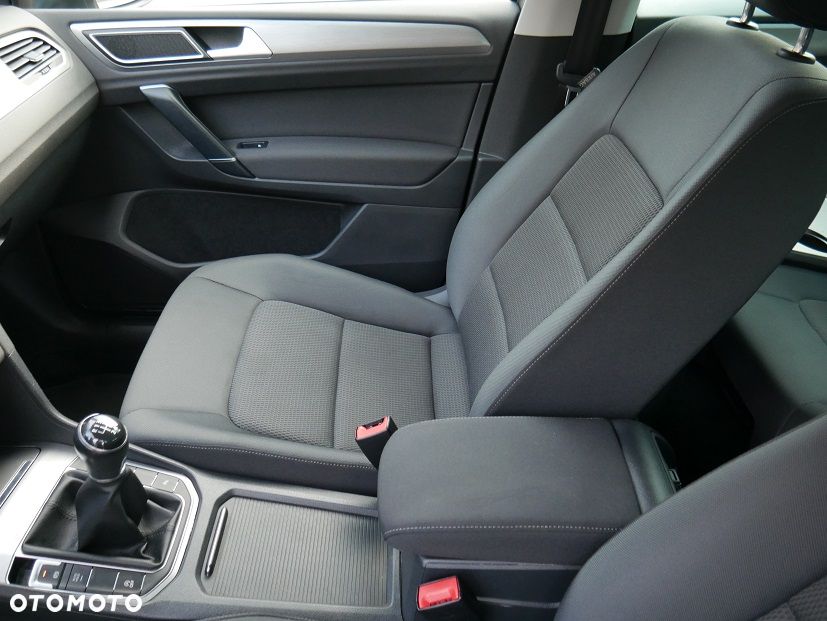 Volkswagen Golf Sportsvan - 22