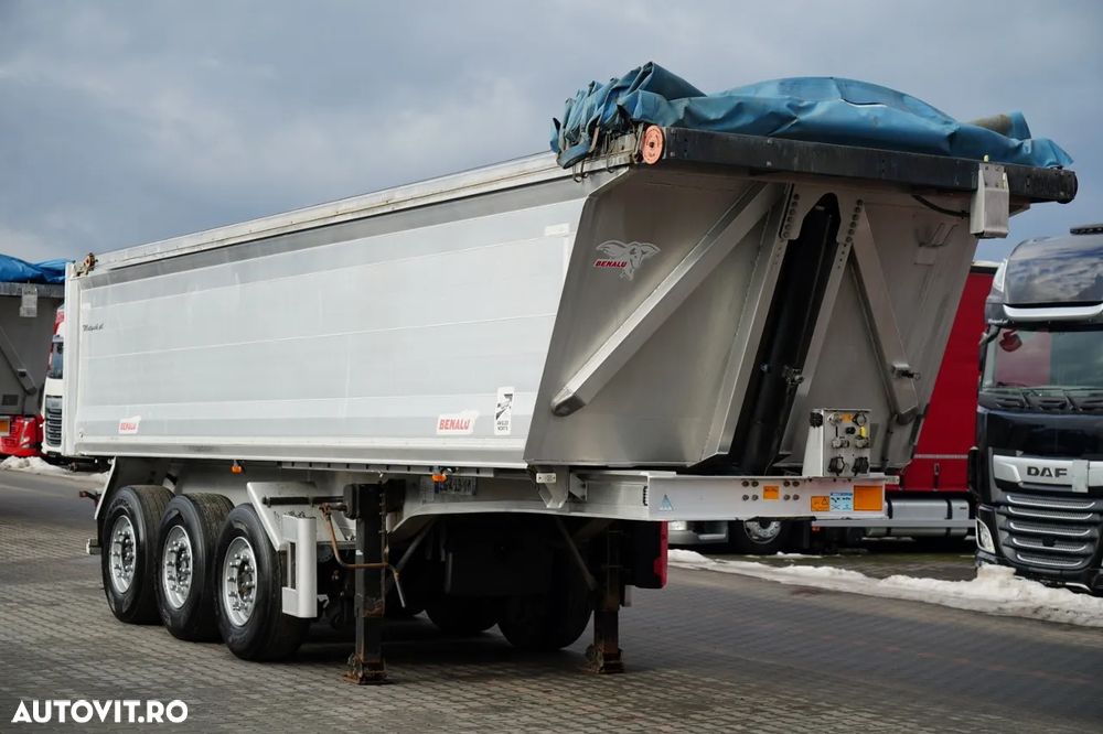 Benalu BENALU / 27 m3 / ALUMINIU / AXĂ RIDICATĂ / GREUTATE: 5.100 KG / PERDĂ ELECTRICĂ - 2
