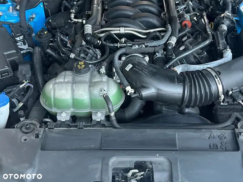 Ford Mustang 5.0 V8 GT - 16