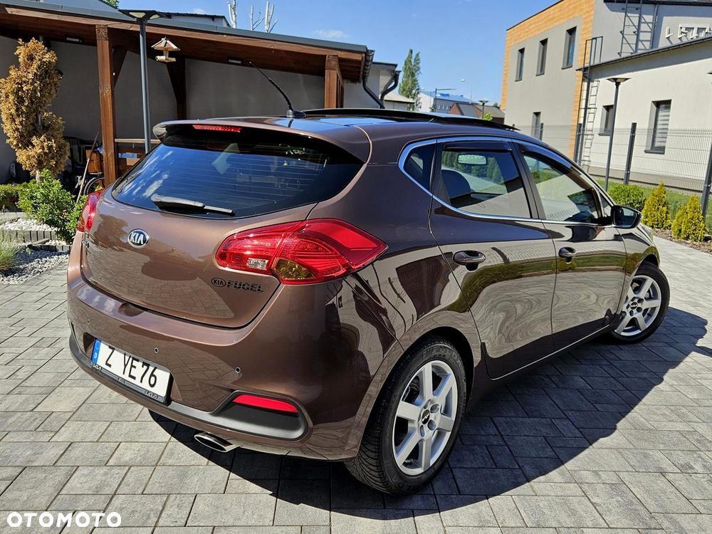 Kia Ceed 1.6 GDI DCT Platinum Edition - 9