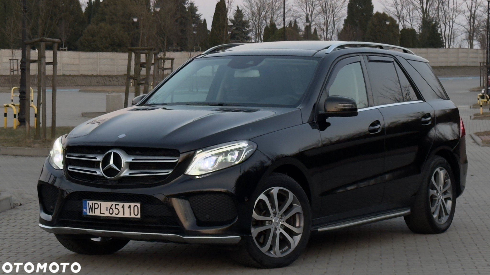 Mercedes-Benz GLE 350 d 4-Matic - 12