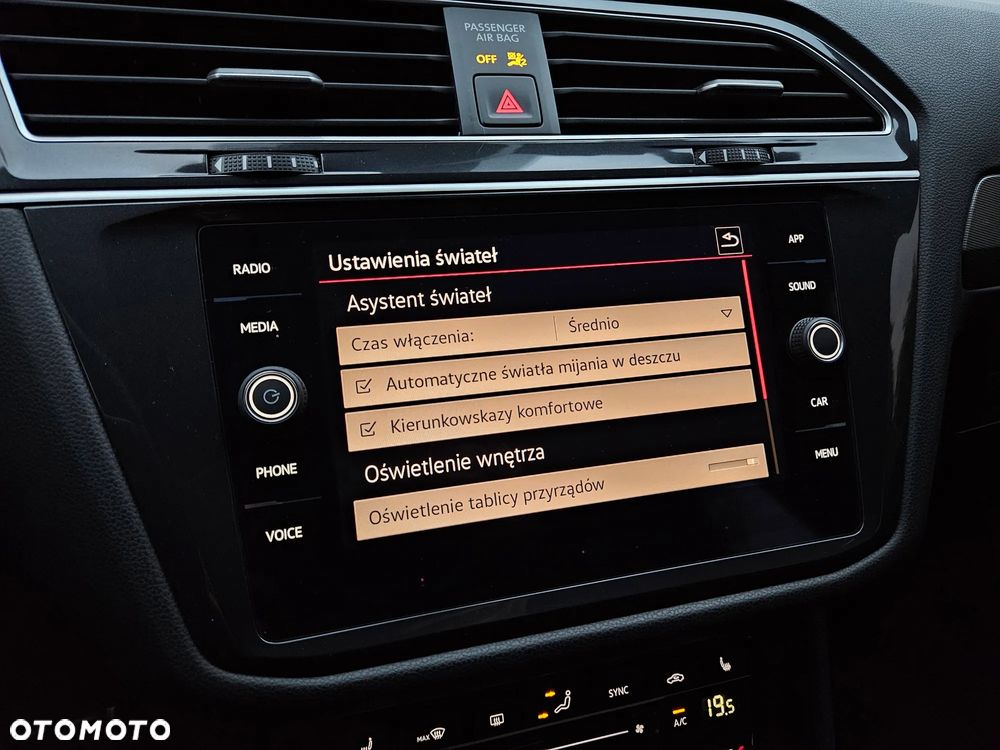 Volkswagen Tiguan - 31