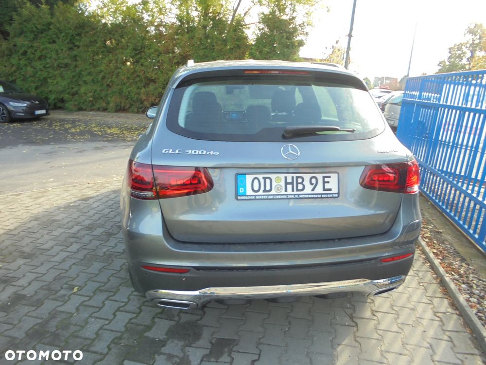 Mercedes-Benz GLC 300 de 4Matic 9G-TRONIC - 30