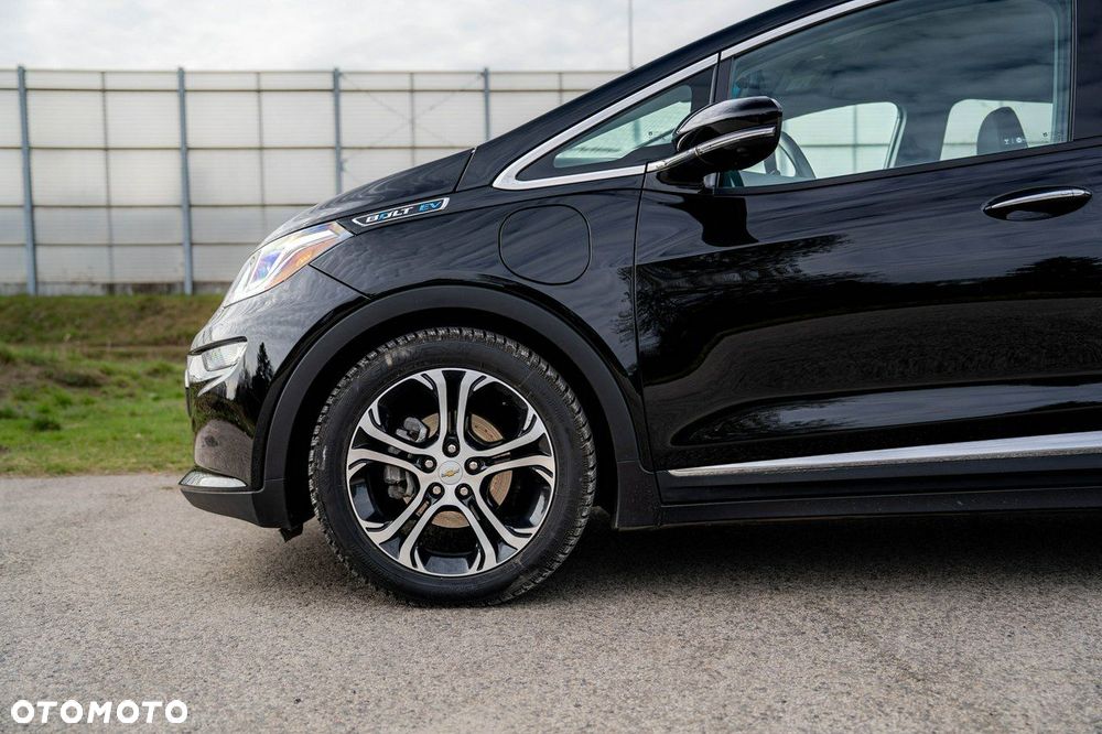 Chevrolet Bolt - 11