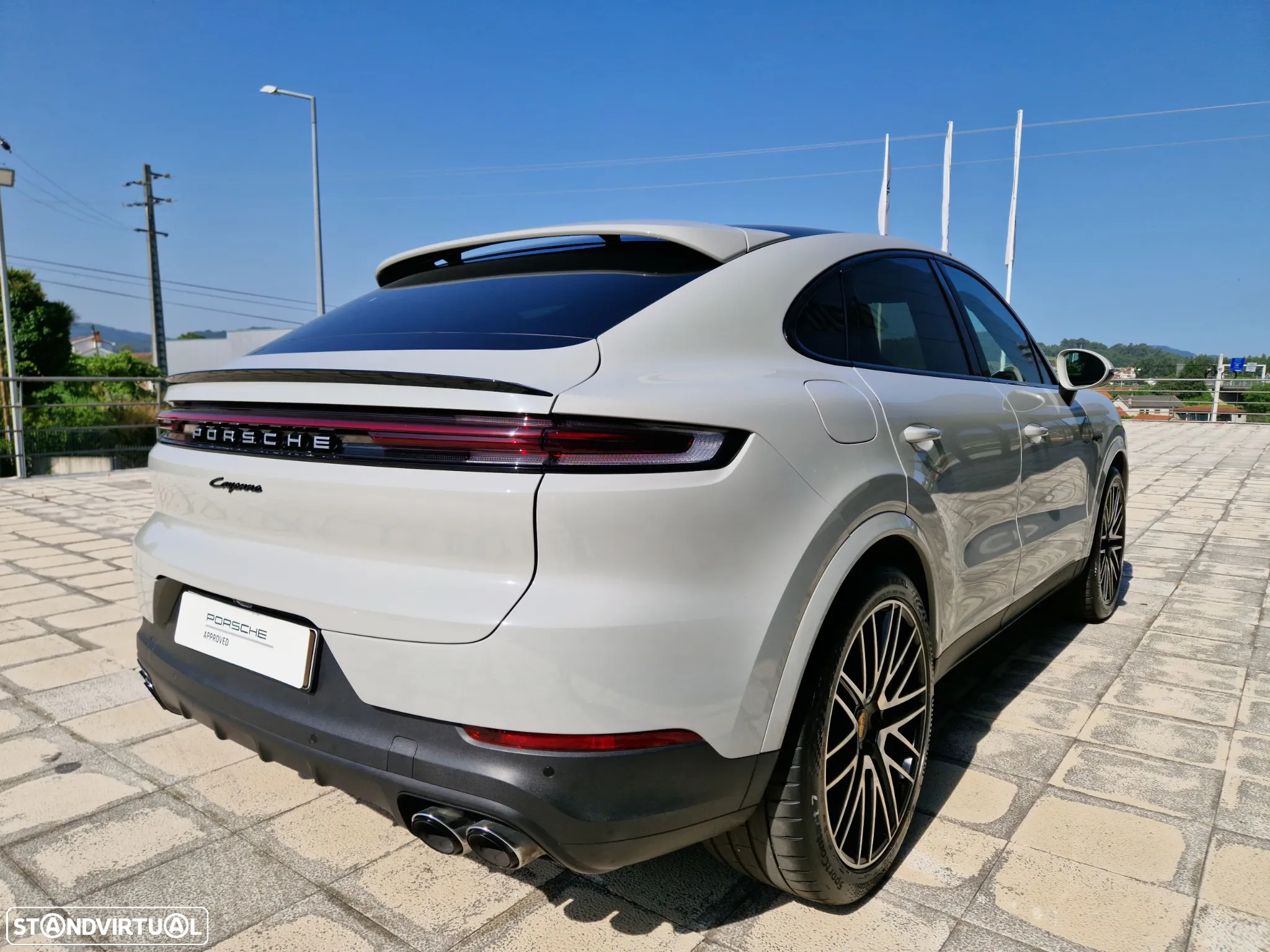 Porsche Cayenne Coupé E-Hybrid - 18
